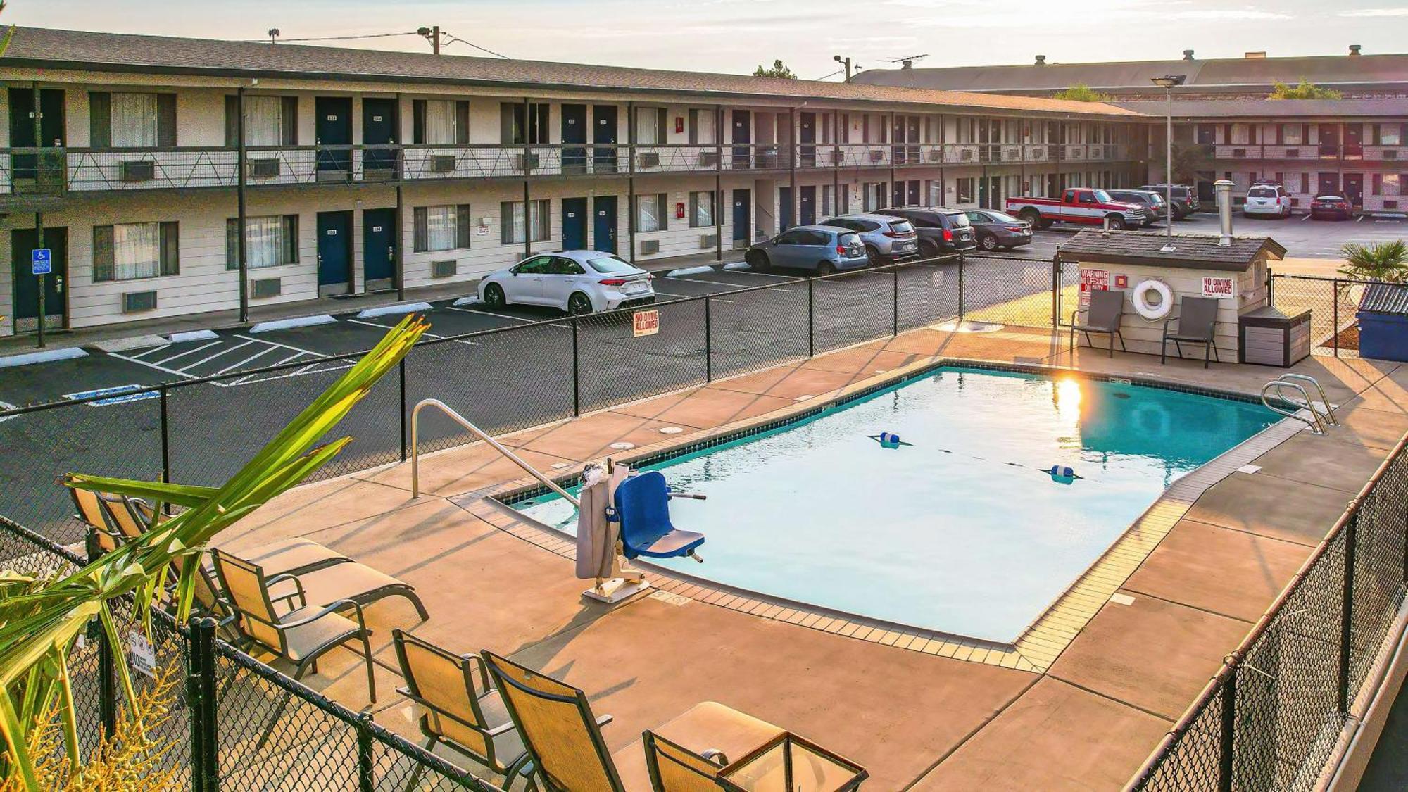 Motel 6-Salem, Or - Expo Center ภายนอก รูปภาพ