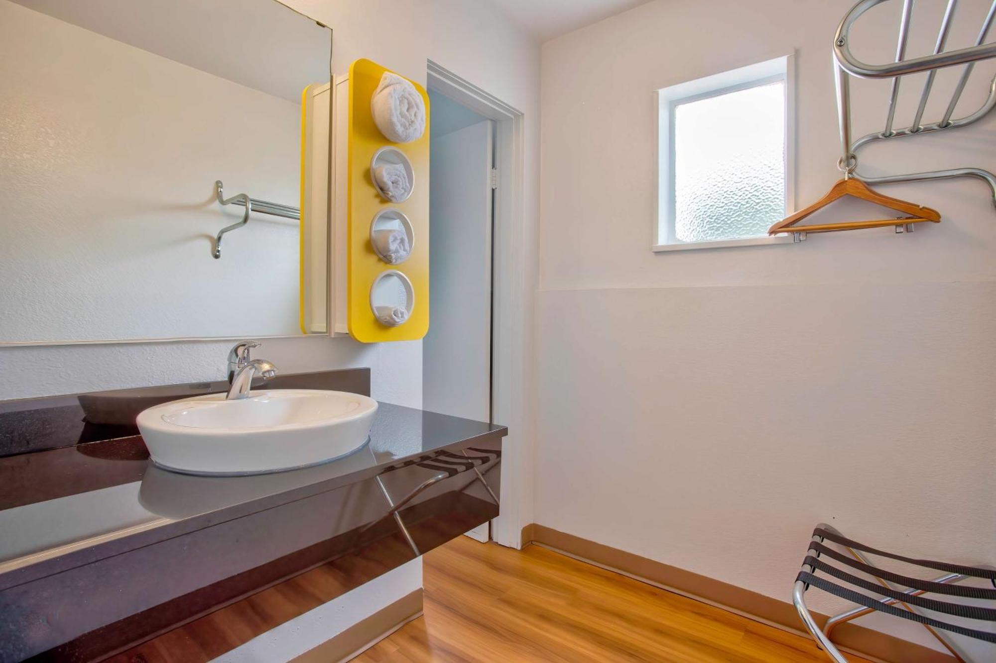Motel 6-Salem, Or - Expo Center ภายนอก รูปภาพ
