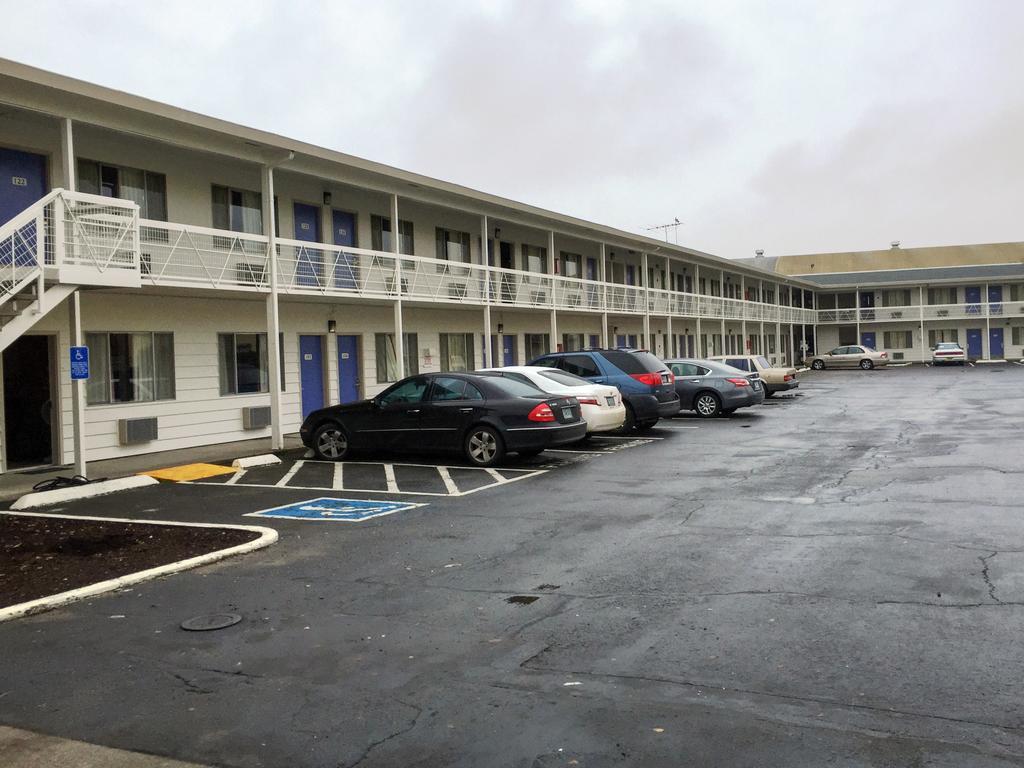 Motel 6-Salem, Or - Expo Center ภายนอก รูปภาพ