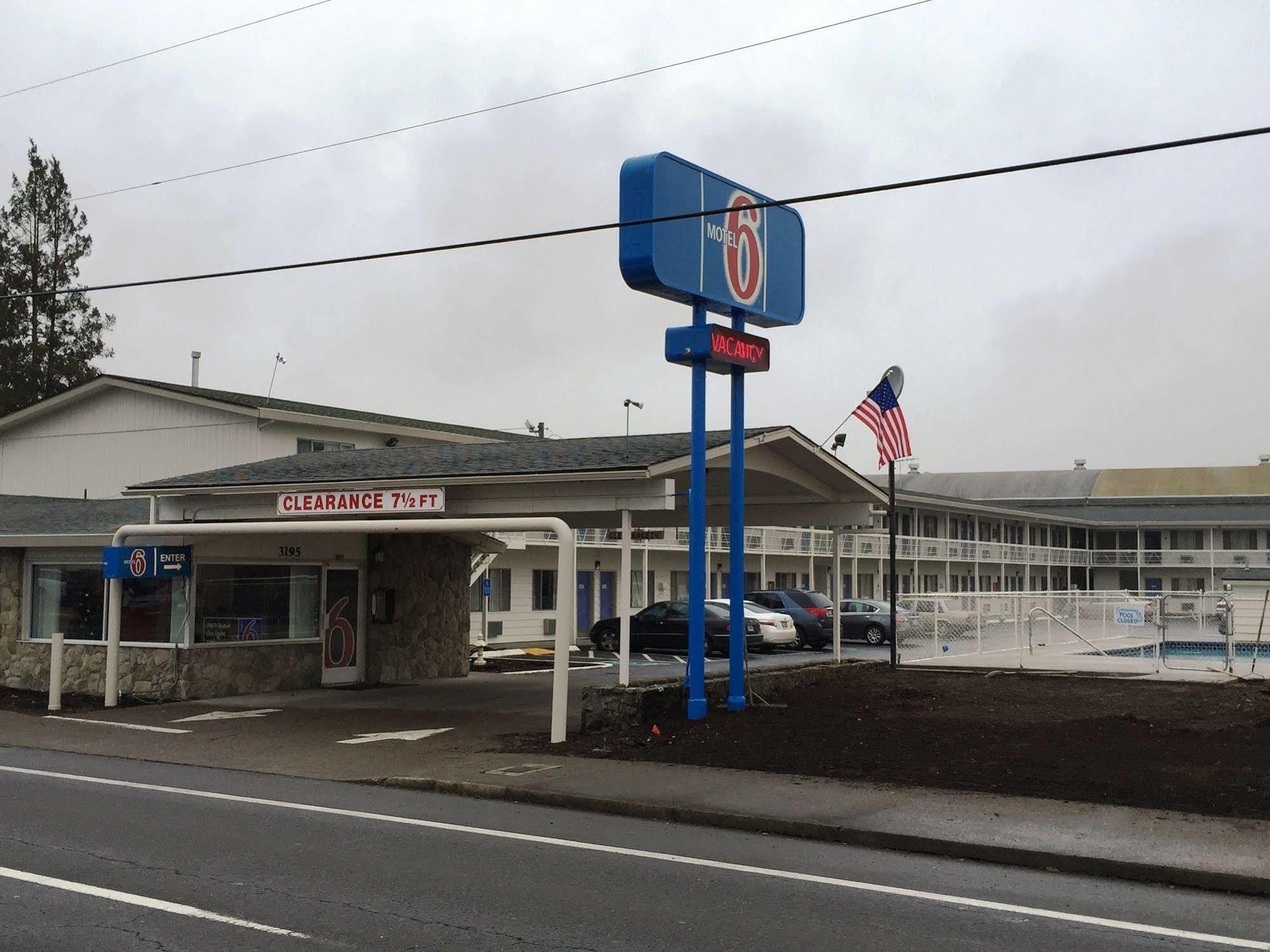 Motel 6-Salem, Or - Expo Center ภายนอก รูปภาพ